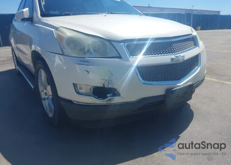2011 Chevrolet Traverse Ltz z USA, uszkodzony, nr VIN 1GNKRLED2BJ136520